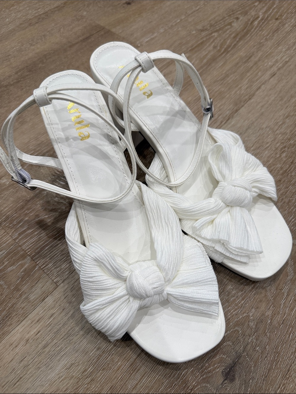 Arula White Bow-Accent Heel Sandals